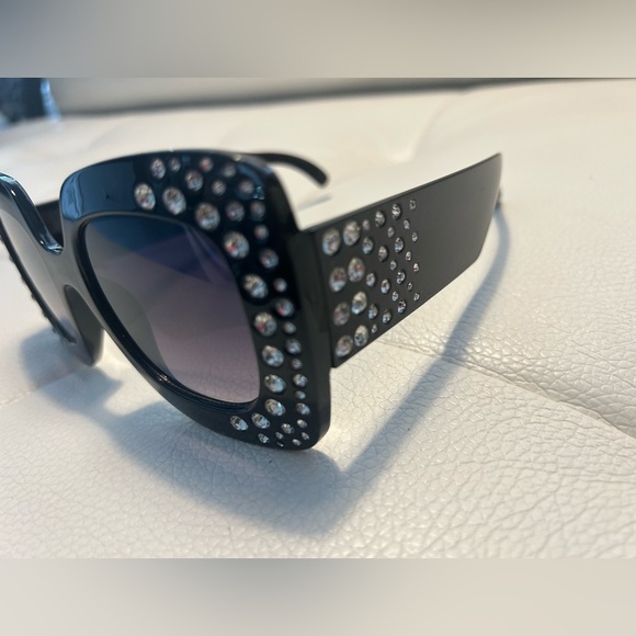 New Large Black Crystal style 
Sunglasses - Picture 3 of 7